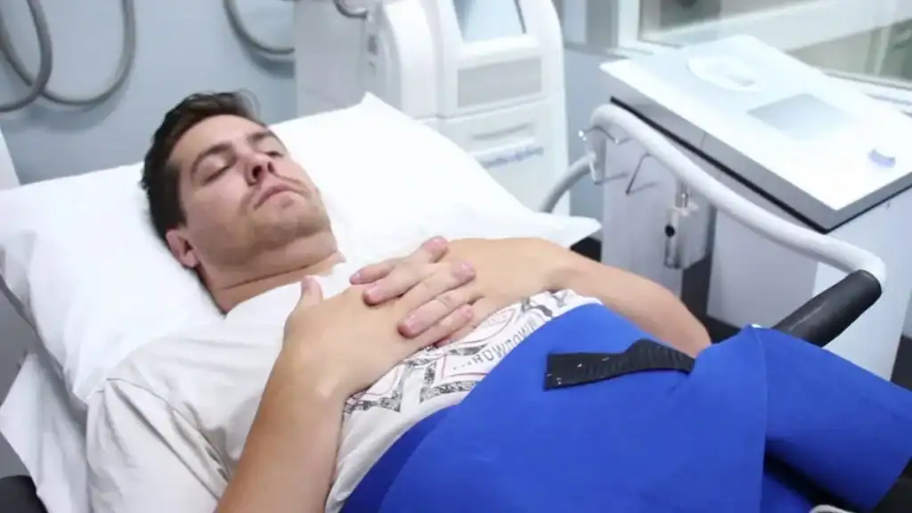 Transforming Bodies: Celebrity Success Stories and the Truth Behind Body Contouring 2 Image of male having body contouring Borehamwood treatment